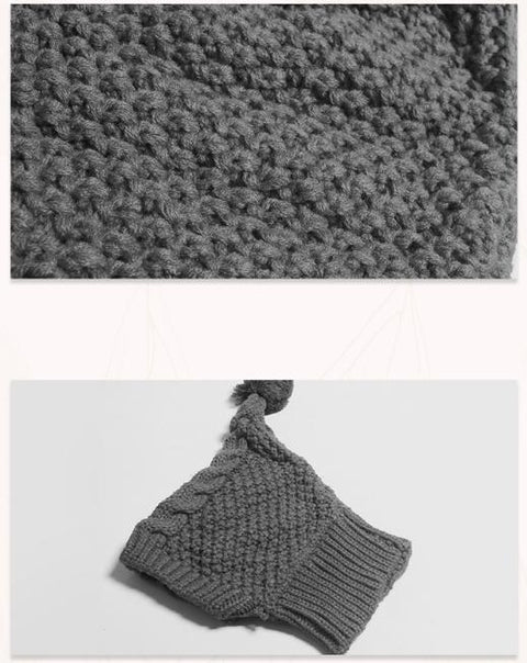 Size M Grey Whimsical Knit Dog Hat with Pom-Pom - Cozy Winter Pet Beanie & Snood